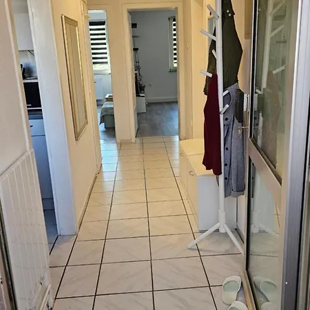 Quarto em Acomodações Particulares In Bilk-zentrum